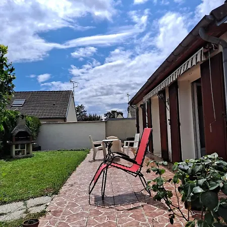 Rdc De Maison En Compagne Oda ve Kahvaltı Souppes-sur-Loing