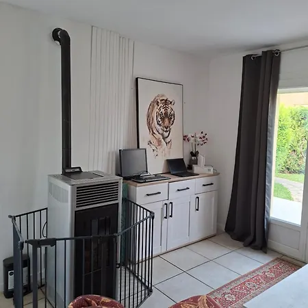 ベッド・アンド・ブレックファスト Rdc De Maison En Compagne Souppes-sur-Loing